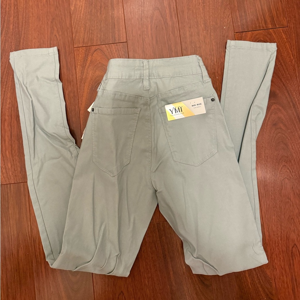 YMI Soft Sage Hyper Stretch Skinny Pants  NWT